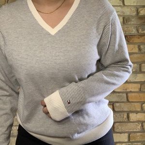 ★ TOMMY HILFIGER STRIPED V NECK SWEATER